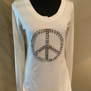 Peace sign studded top